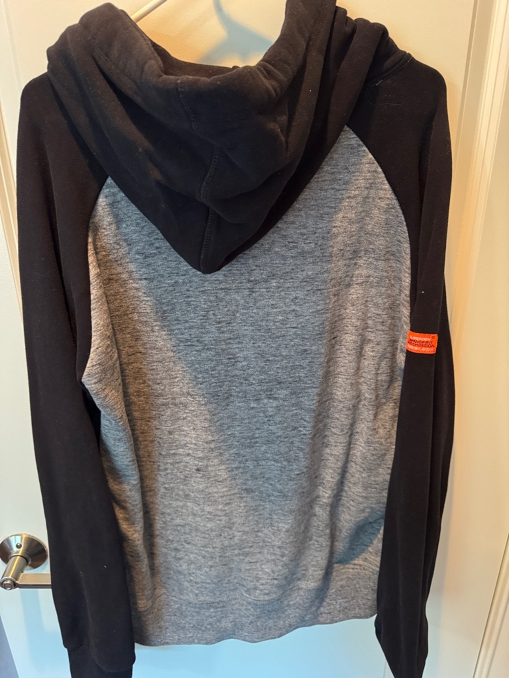 Superdry Gray and Black Vintage Logo Hooded Sweatshirt Size XL - Picture 6 of 6